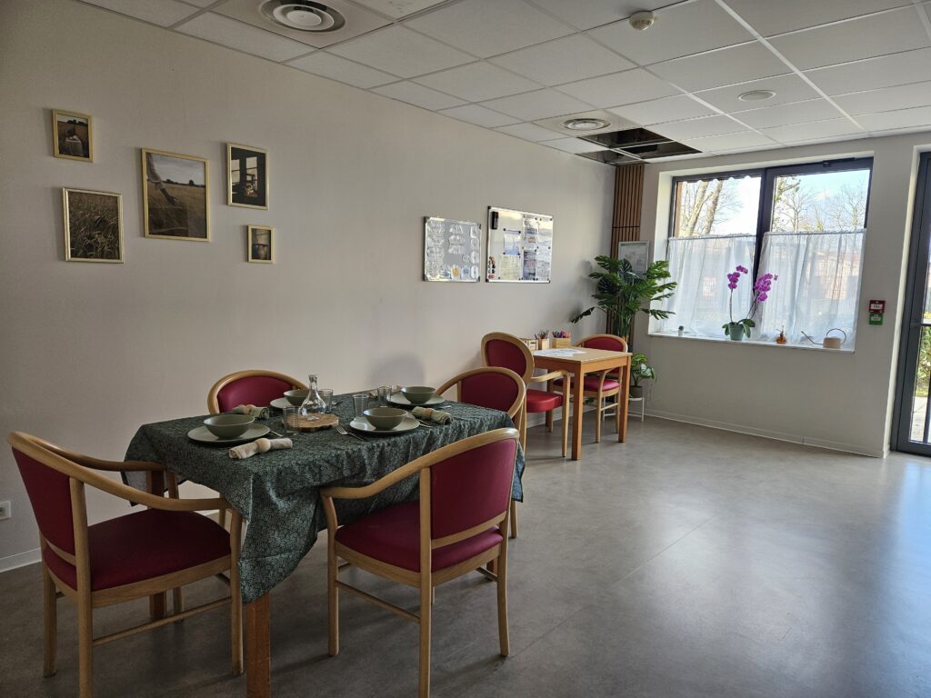 Accueil de jour salle a manger partie 2